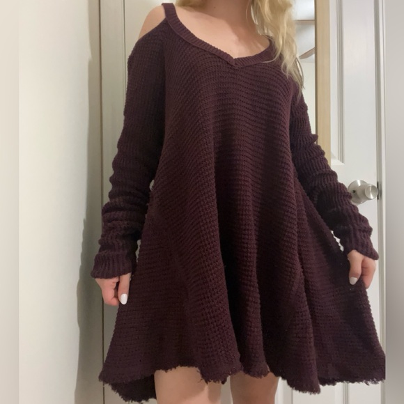 NWT Free People Tunic | Thermal High Low Tunic with Cold Shoulder and Raw Hem - Picture 3 of 9